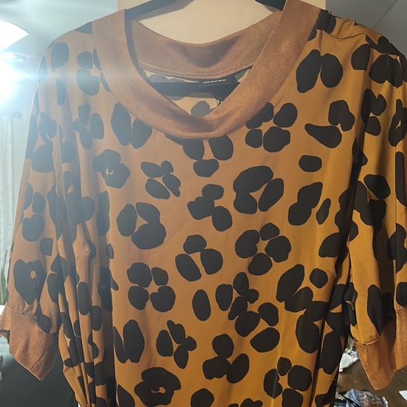 Who What Wear golden mustard and black print dress. Size 2x - Picture 3 of 5